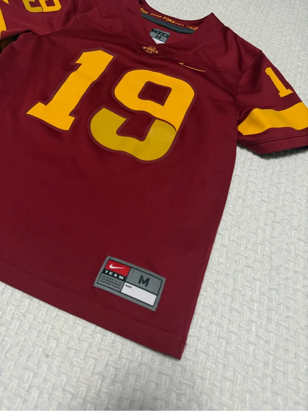 Nike Iowa State Cyclones football jersey, youth medium.  ❤️💛🏈